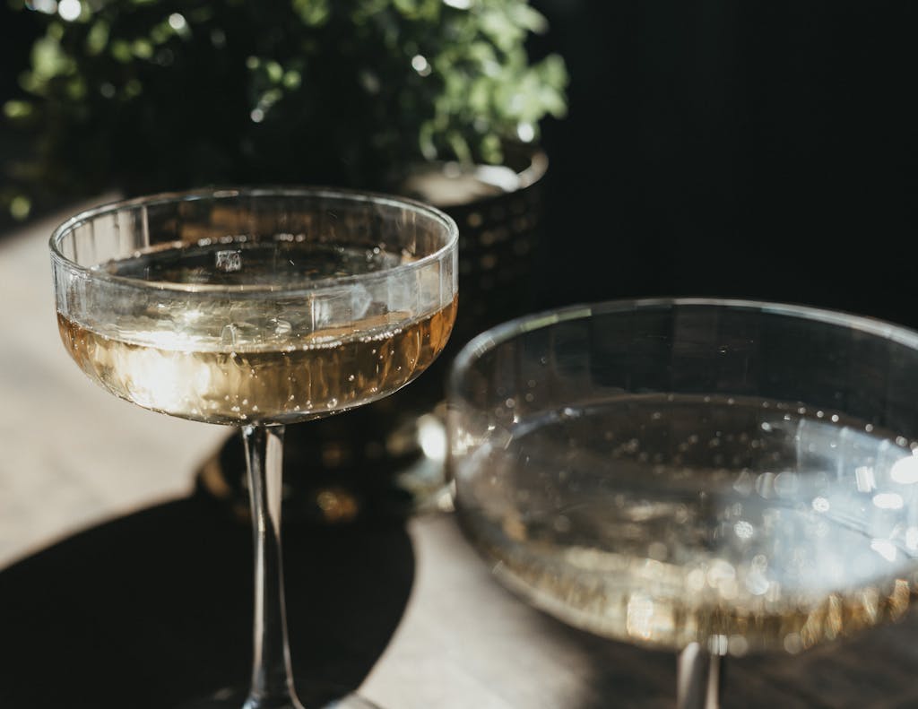 Champagne coupes