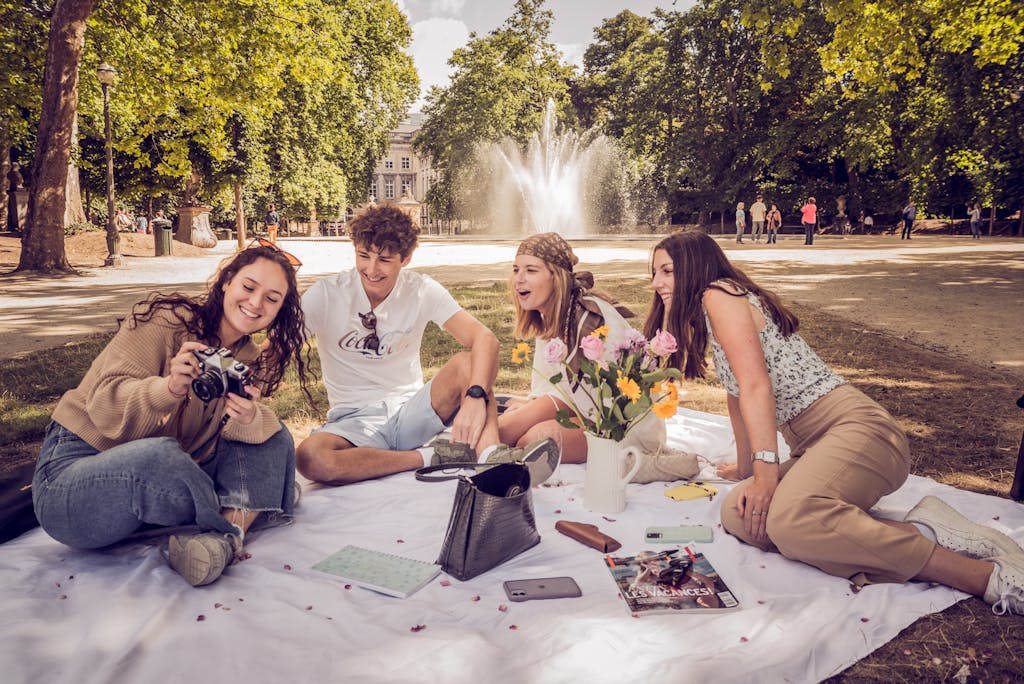 Groepje vrienden in Brussel Park